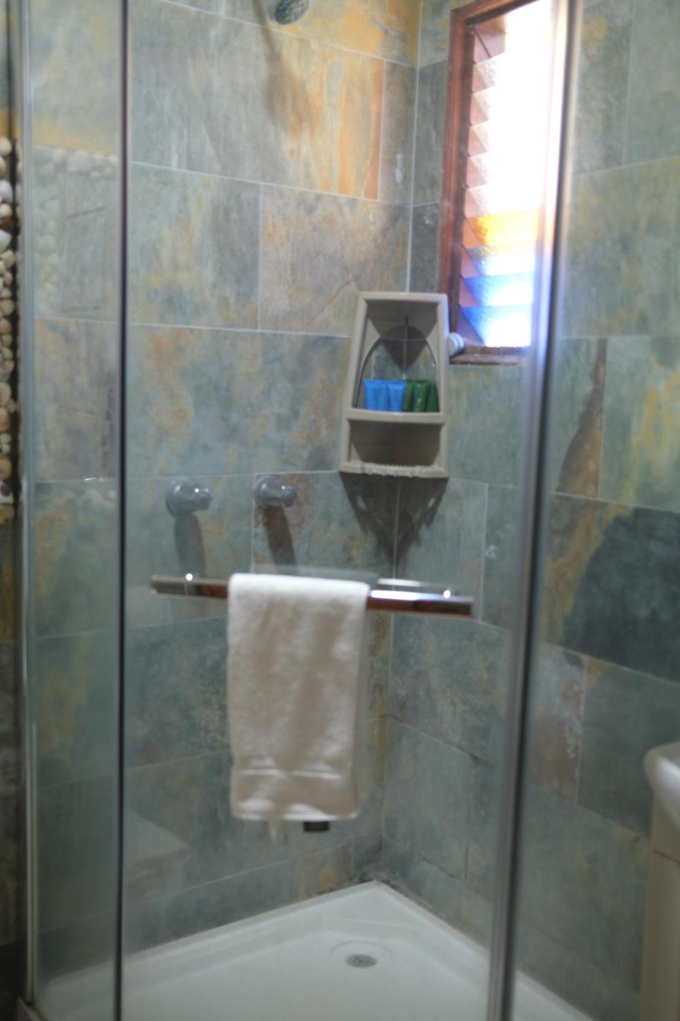 El Arca De Pachue Hostel Пунта Чаме Екстериор снимка